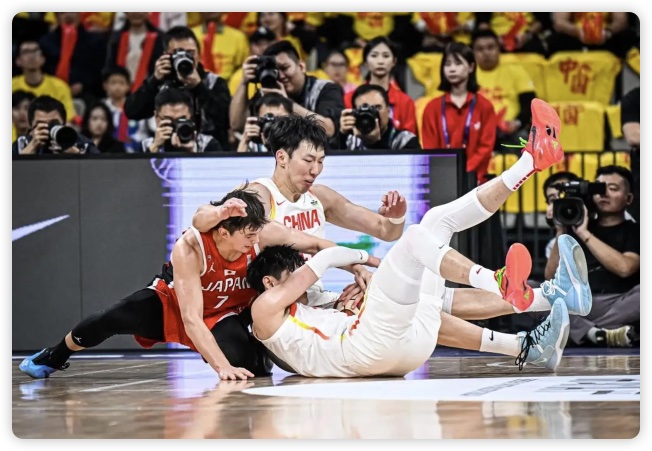 42分大勝！亞預(yù)賽中國男籃復(fù)仇日本 趙睿16+8+5